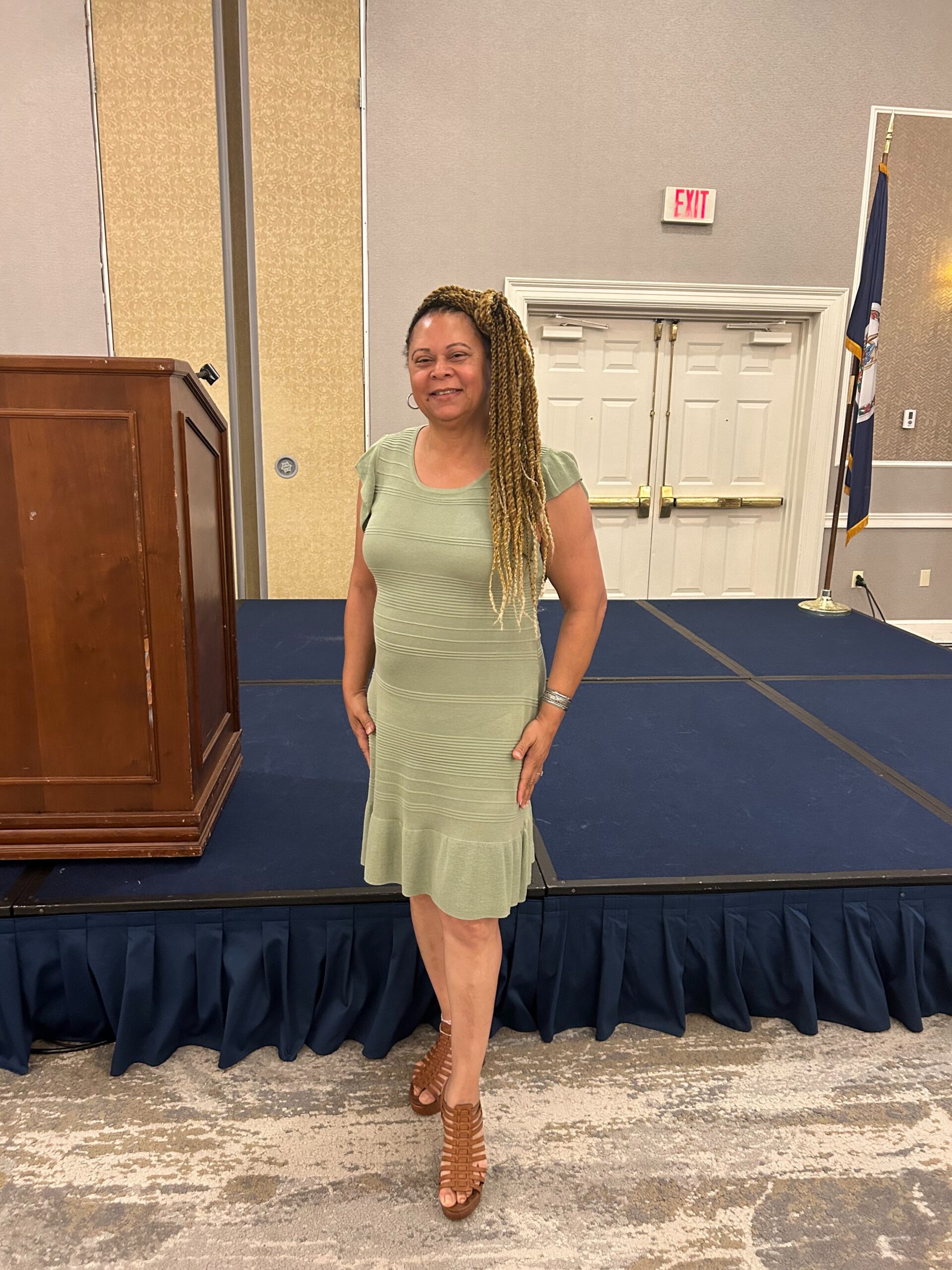 Author Jacqueline Washington smiling